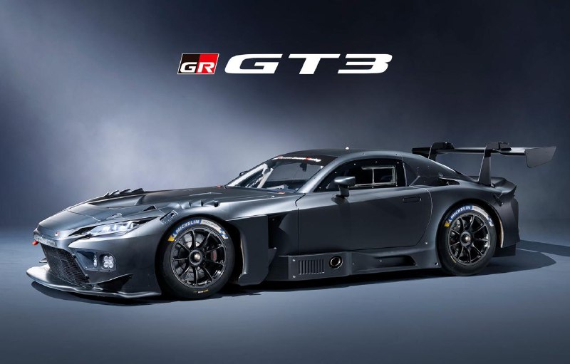 #互联网观察 #汽车▎丰田发布新款跑车「GR GT」，最高时速可达 320 公里丰田在官方网站上发布了全新旗舰跑车 GR GT，这款车被定位为“行驶在公路上的赛车”，GR GT 搭载一台4.0升双涡轮增压V8发动机，并整合电动机组成混合动力系统，综合输出预计超过640马力，目标扭矩超过850牛米